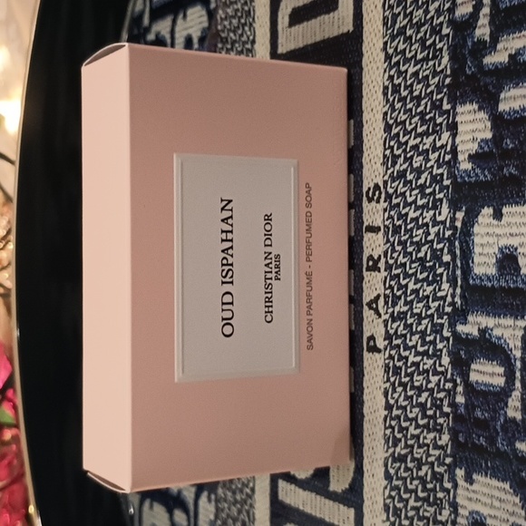 DIOR OUD ISPAHAN Perfumed Soap - Picture 2 of 6